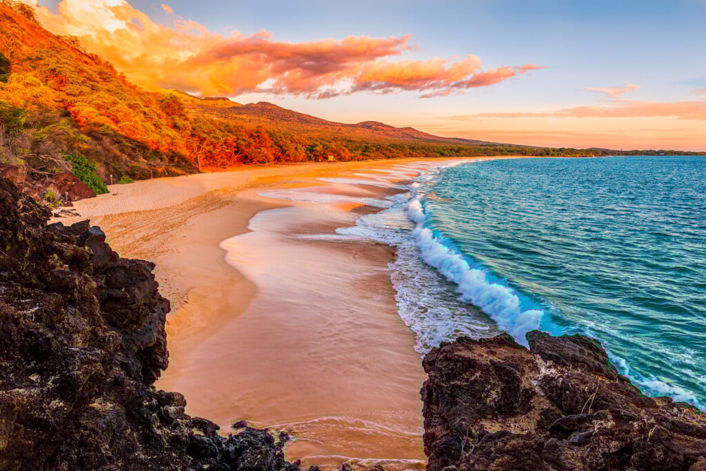 20231215-unique-maui-ctf-makena-sunset-gettyimages-1404523201-1024x683